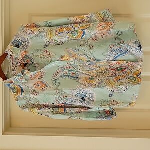 Chico's no iron linen blouse, size 3